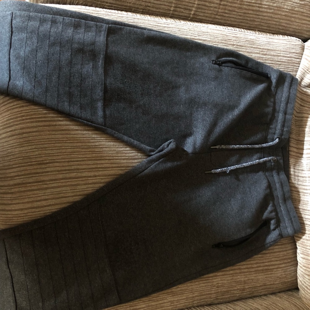 Men’s joggers